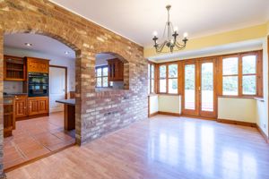 Kitchen/Dining- click for photo gallery